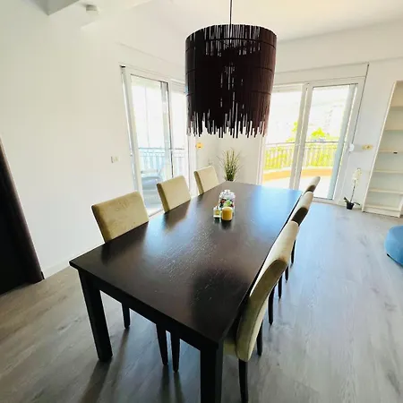 Santa Eye Appartamento *