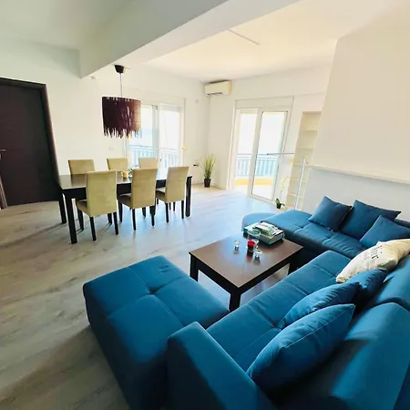 Santa Eye דירה *