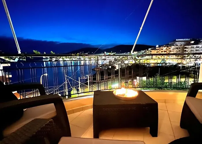 Santa Eye דירה *