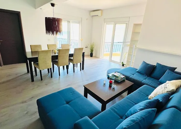 Santa Eye דירה *